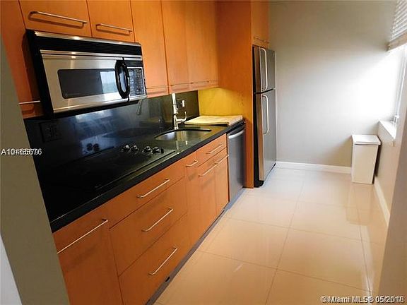 5th image of 888 Intracoastal Dr APT 5E