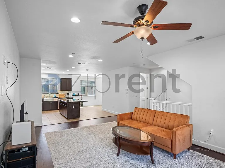 5279 Iron Horse Pkwy — Photo 7