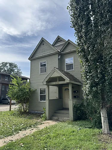2916 Grand Ave S #1 Photo 1