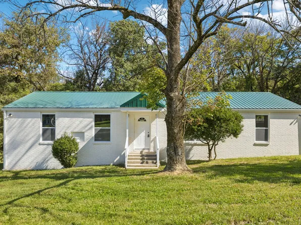 1845 Holloway Cir, Lebanon, TN 37090