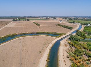 10282 13th Ave, Hanford, CA 93230