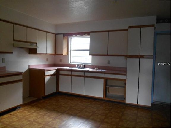 3rd image of 4155 Holder Park Dr
