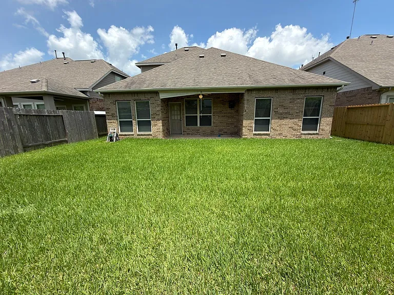 3419 Selene Dr — Photo 26