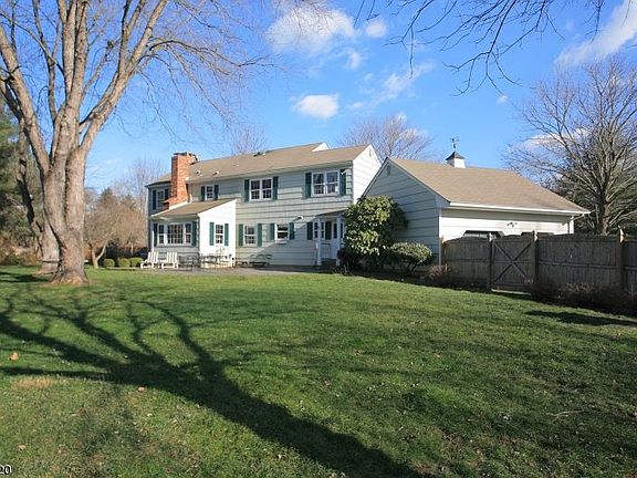 2nd image of 13 Southfield Dr