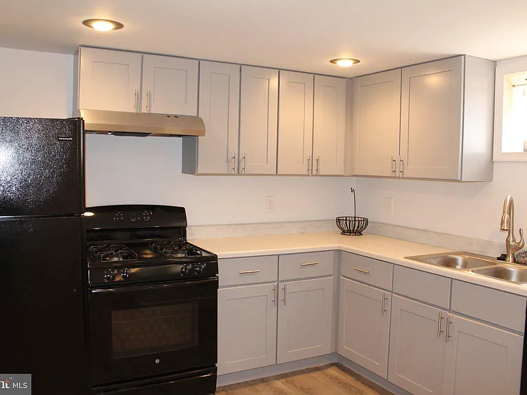 3820 Allison St — Photo 3