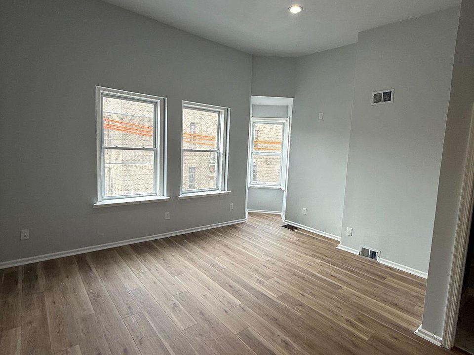 2nd image of 727 N 17th St #6