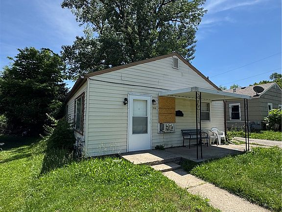 2nd image of 104 N Halloway St