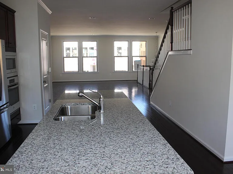 24469 Juniper Wood Ter — Photo 6