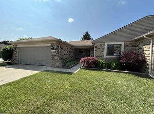 43607 Lakeview Blvd, Sterling Heights, MI 48313