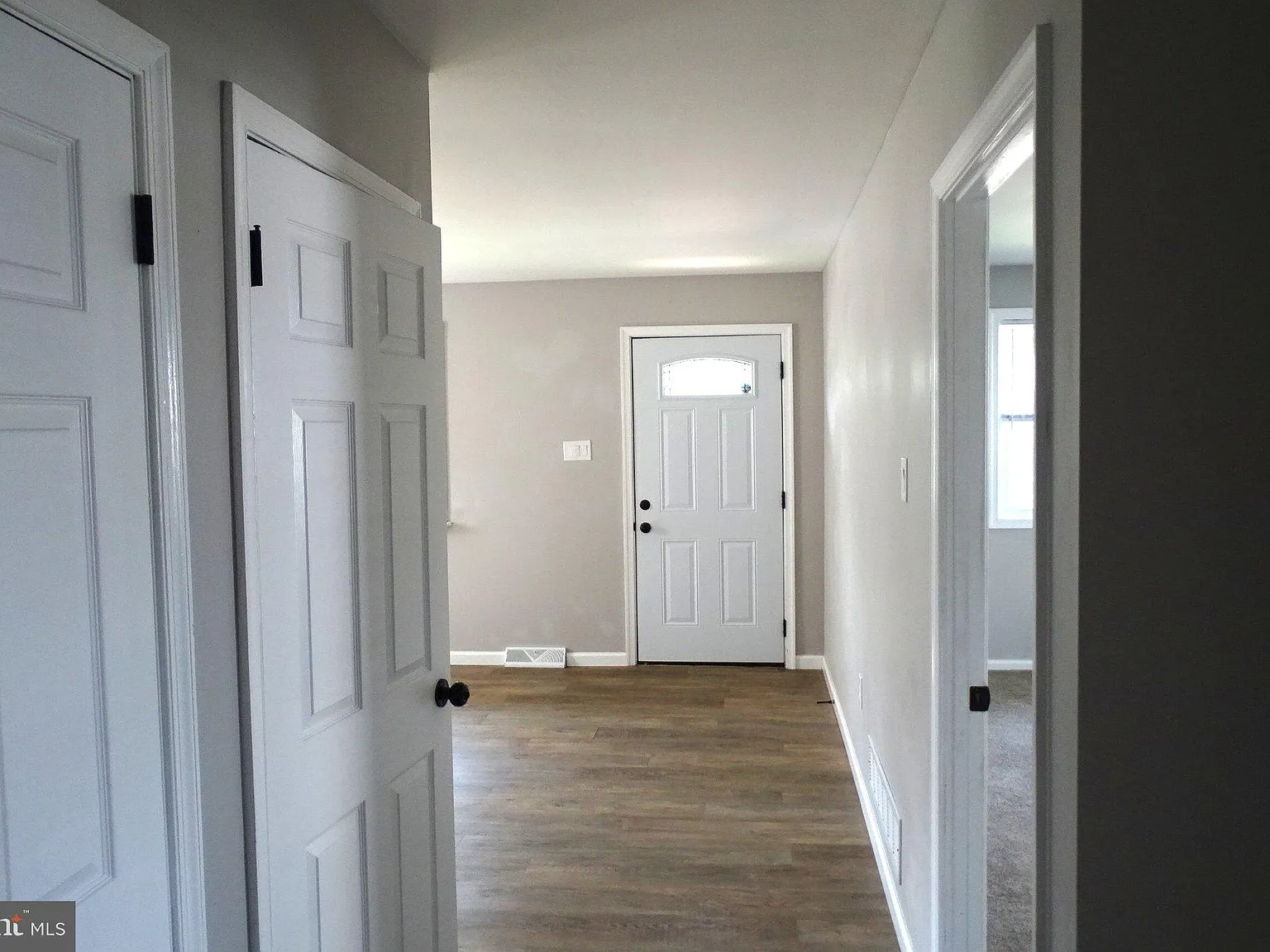 107 Hunter Way — Photo 4