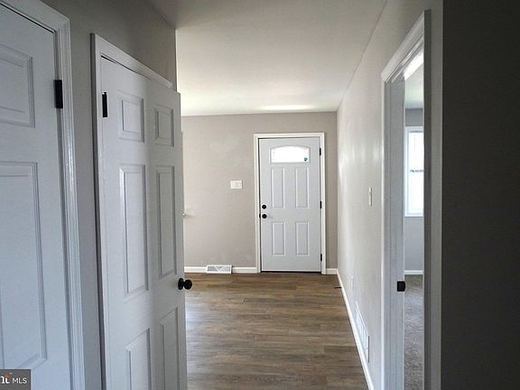 4th image of 107 Hunter Way #107