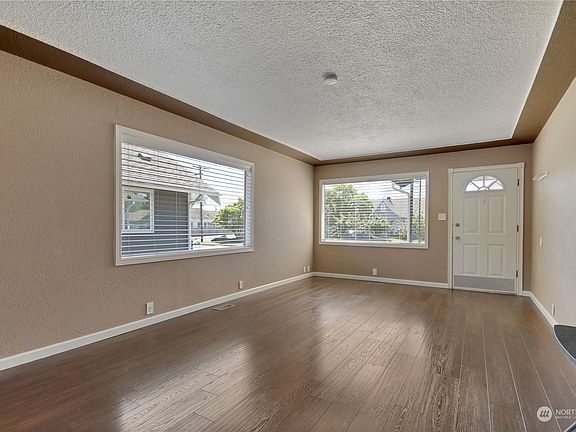 5th image of 6239 S Warner Street