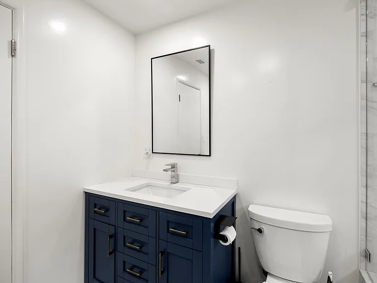211 Cypress St #1/2 — Photo 17