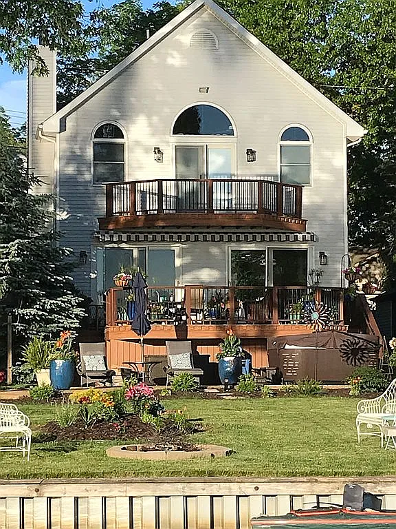 4470 Clifford Rd photo 1