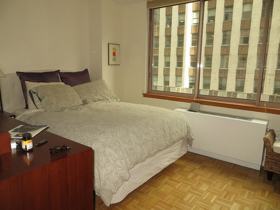 2nd image of 235 E 40th St APT 11D
