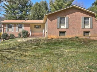 1660 Overhill Rd, Bristol, VA 24201