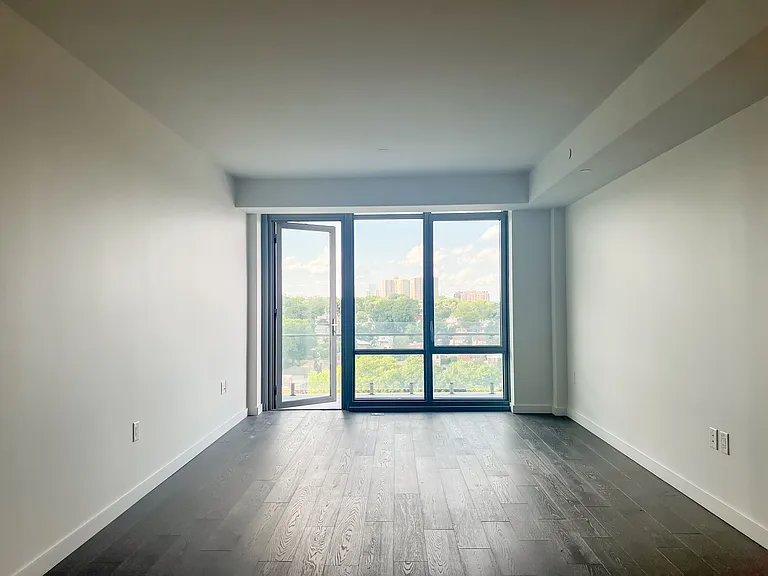 One Park Condos — Photo 29