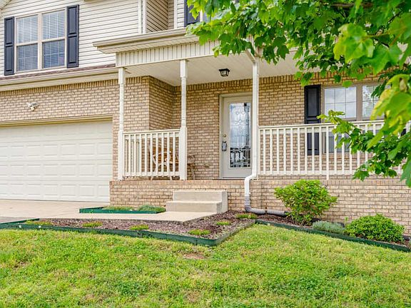 3rd image of 3215 Veranda Cir