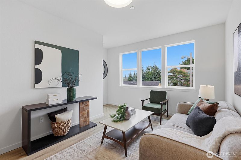 3rd image of 1511 Fulton Street #B