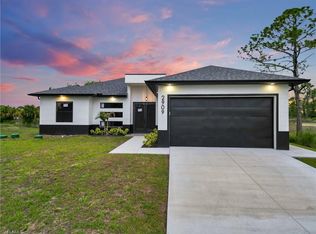 2909 Dora Ave N, Lehigh Acres, FL 33971