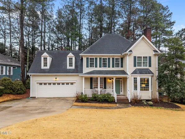 102 Parkroyale Ln, Cary, NC 27519