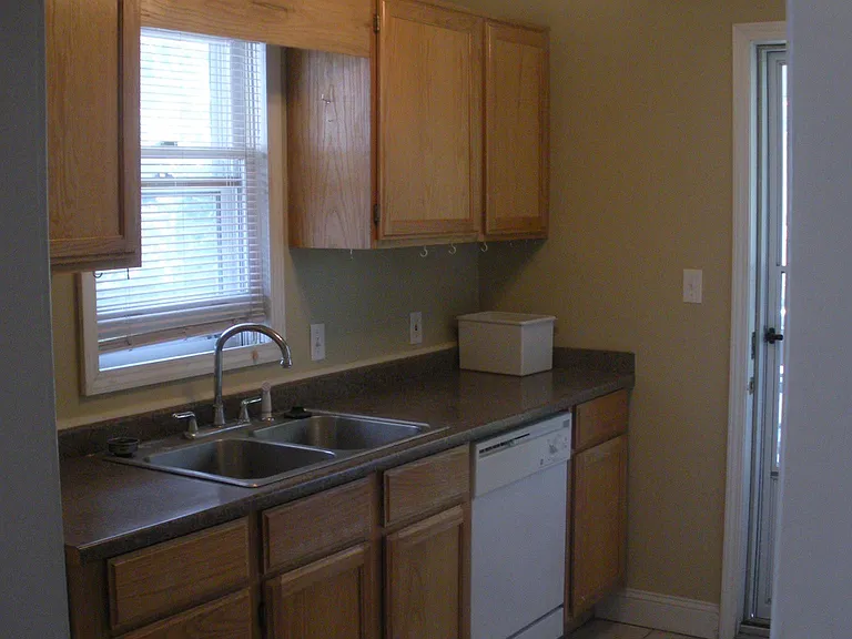 4214 Adams St — Photo 2