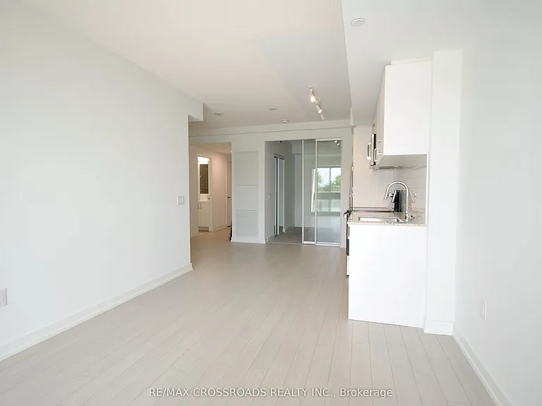4010 Eglinton Ave W #323 — Photo 6
