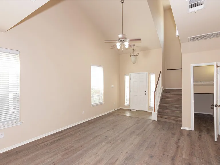10509 Wylie Dr #338 — Photo 8