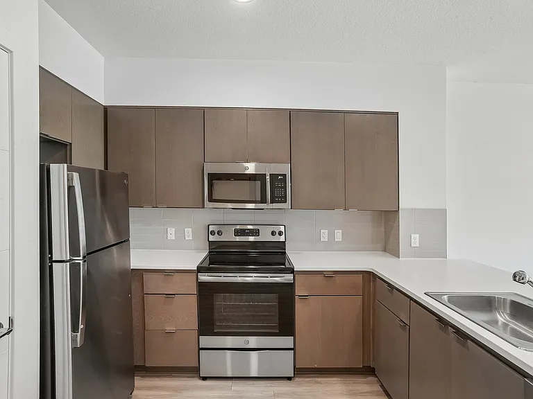 The 72nd Apartments — Photo 46