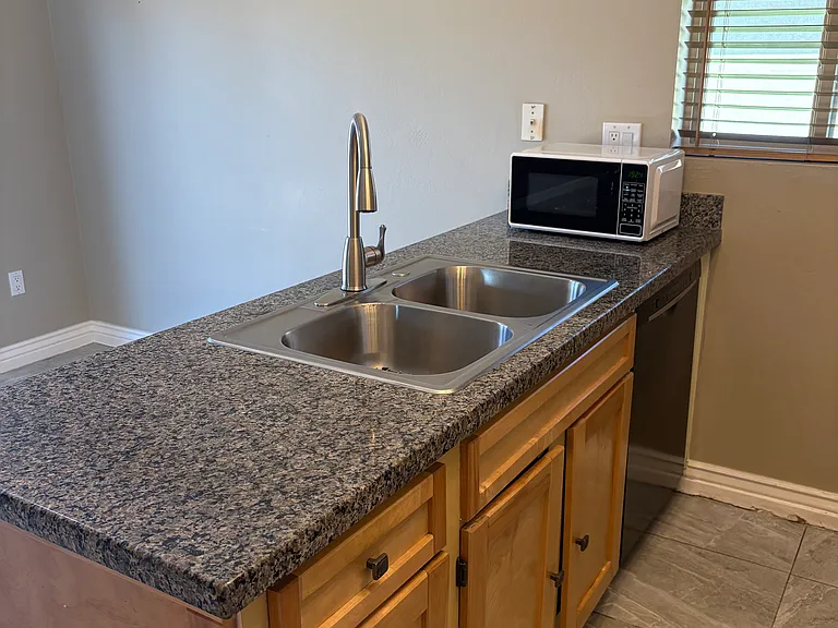 102 W Loma Vista Dr #102 — Photo 14