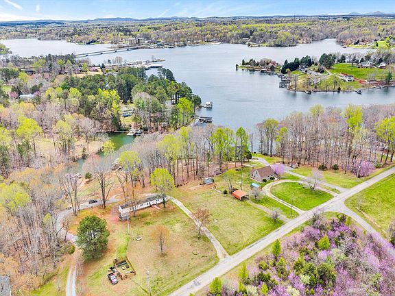 2nd image of 1288 Kaseys Lakeview Dr