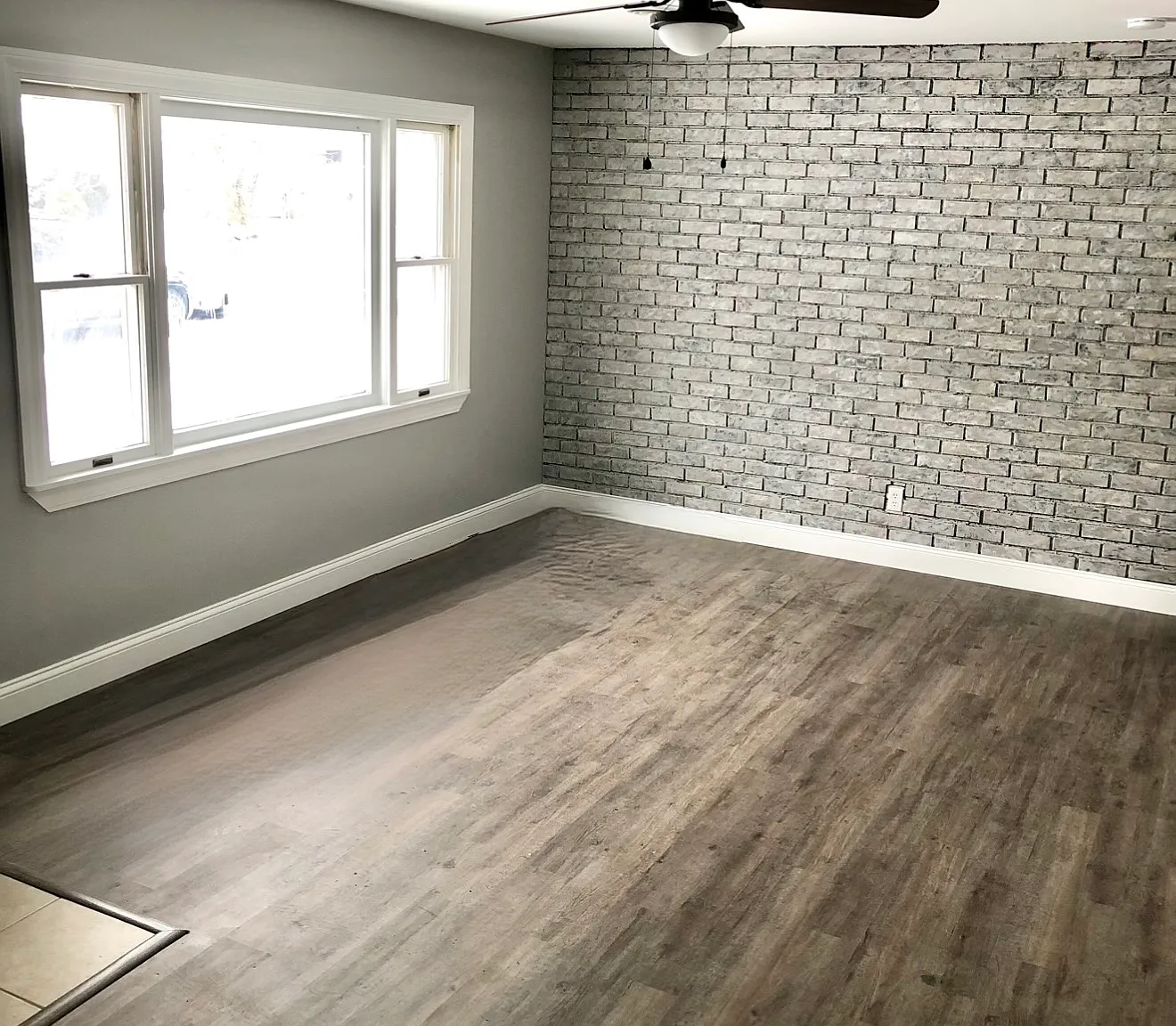 3 bed, 1200 sqft, $1,945 — Photo 2