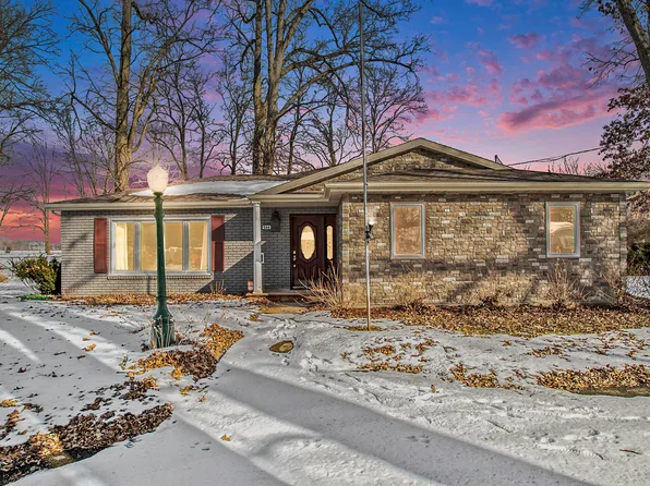 566 Scott Dr, Coldwater, MI 49036
