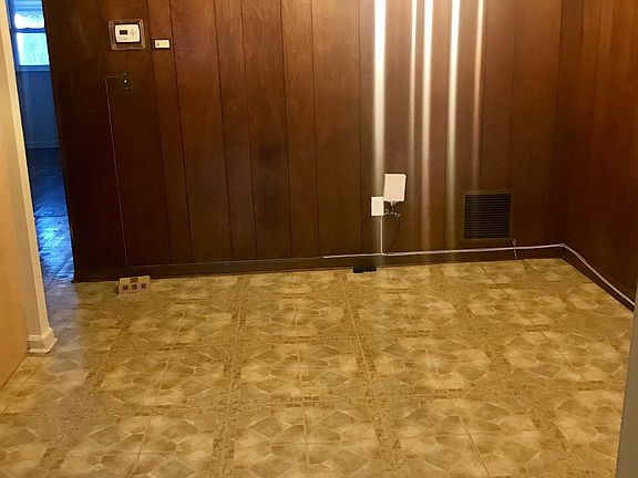 5th image of 2200 Yates Ave
