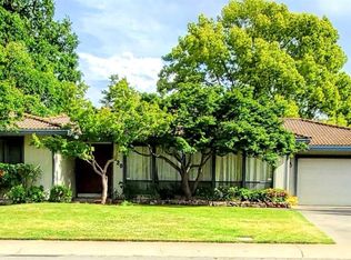 220 Delta Oaks Way, Sacramento, CA
