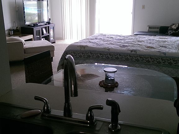 5th image of 104 Golf Villas Ct NW