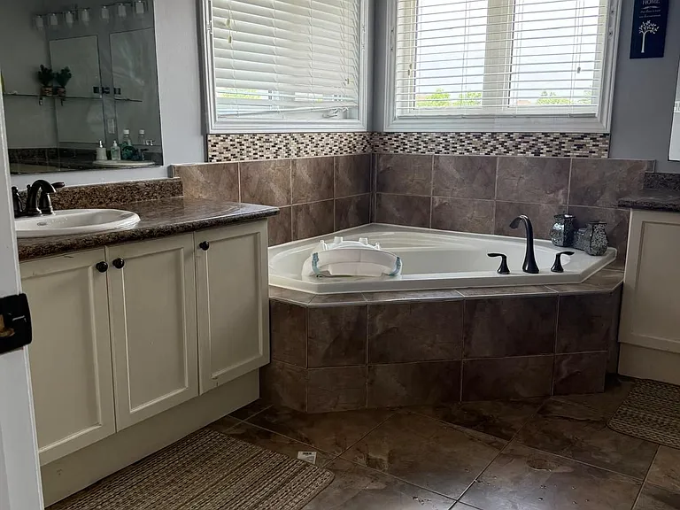 1286 Kettering Dr #UPPER — Photo 16