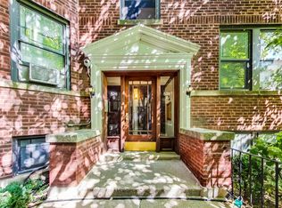 526 Sheridan Rd APT 3A, Evanston, IL 60202