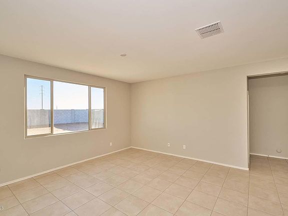 5th image of 40775 W James Ln
