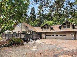 17819 Beall Rd SW, Vashon, WA 98070