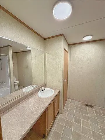 47068 Monteleone Ln — Photo 7