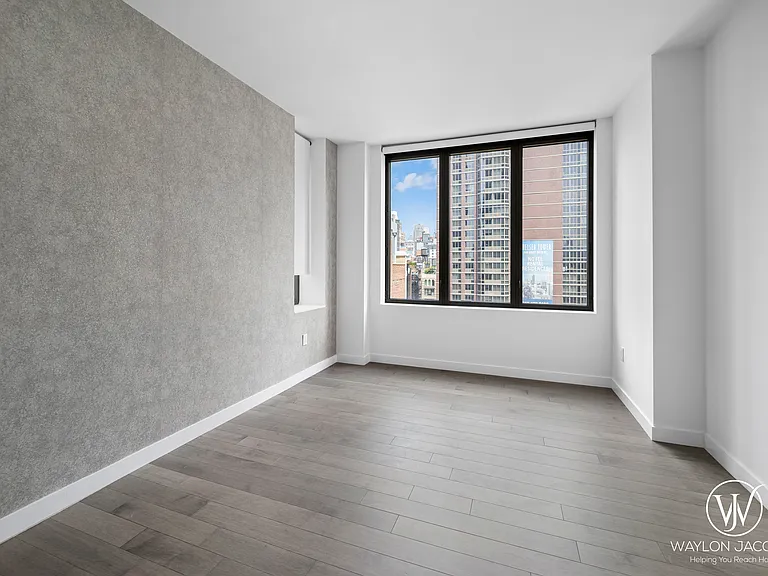 101 W 24th St #16H — Photo 6
