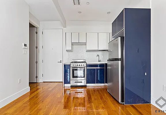 2nd image of 751 Dekalb Ave #2L