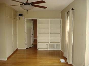 2nd image of 6061 Adelaide Ave