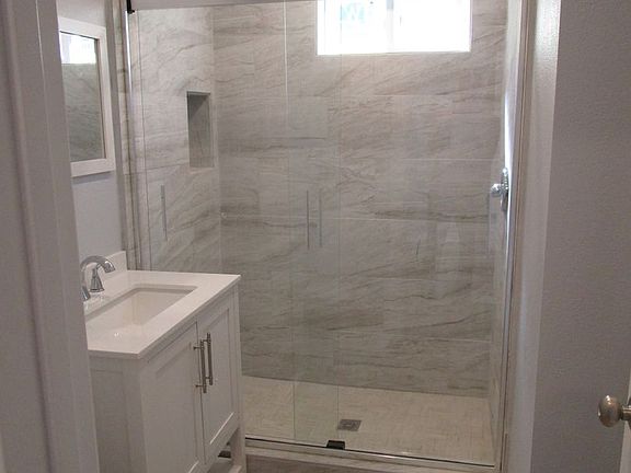 3rd image of 11390 Loma Vista Dr #1/2-B