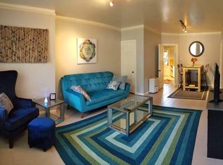 1703 Summit Vw APT D, Austin, TX 78703