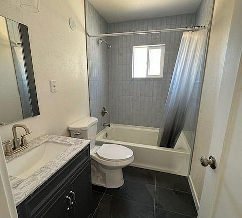 5th image of 1836 C St #F