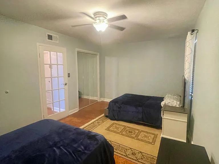 1031 Michigan Ave NE #101 — Photo 15