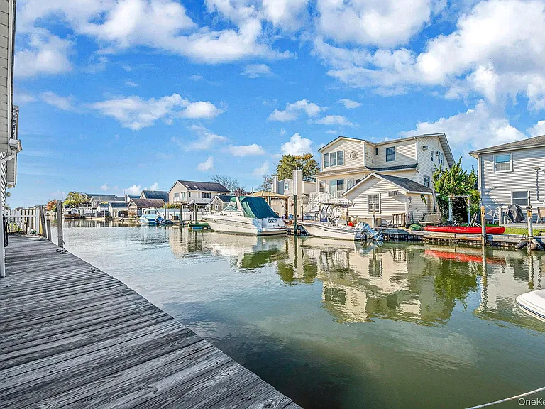 504 Fire Island Ave #2 — Photo 17