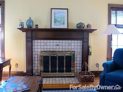 3rd image of 153 Garrison Ave